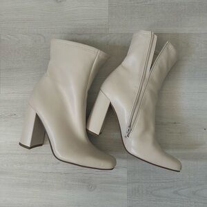 Steve Madden Cream Heeled Boots